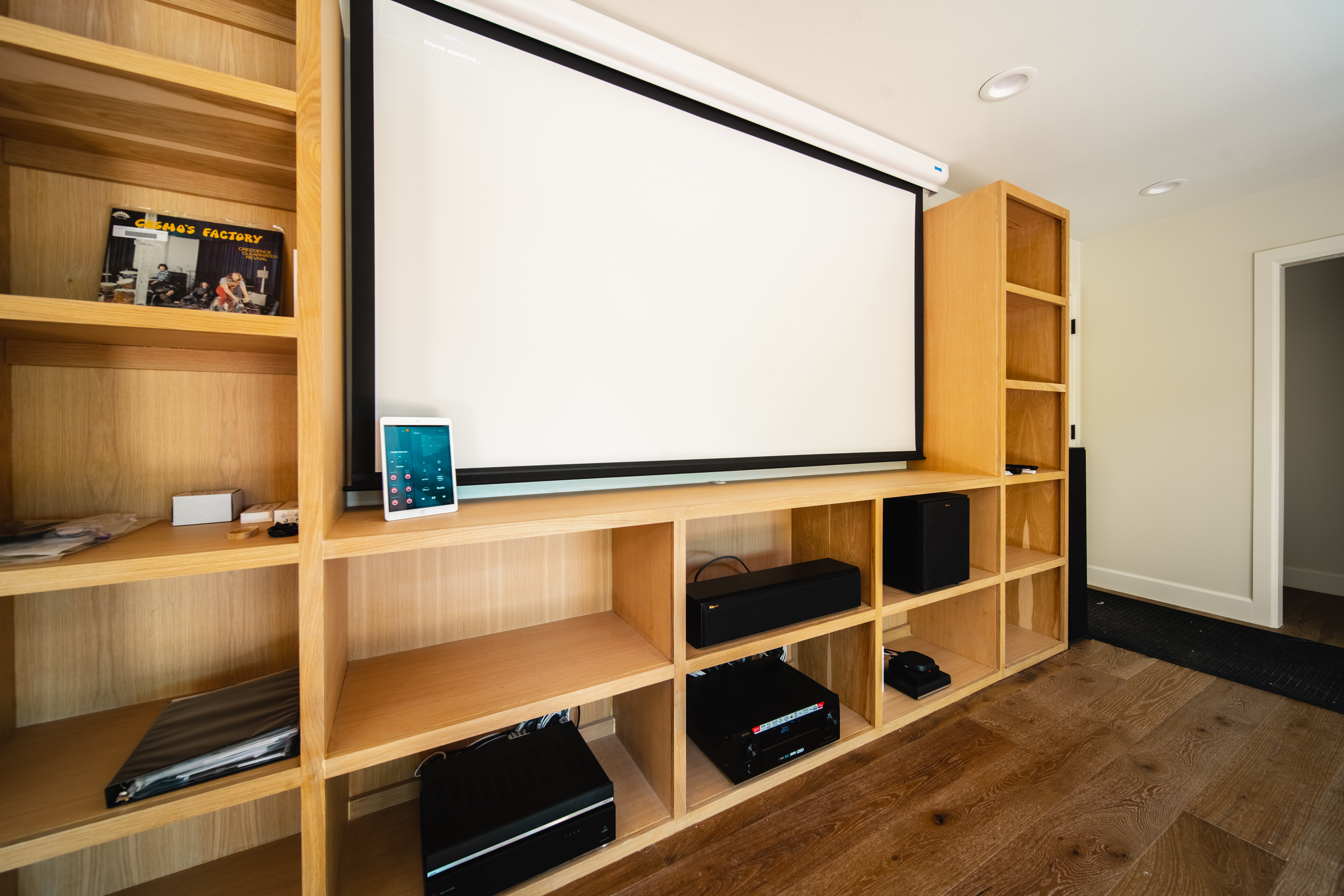projector screen