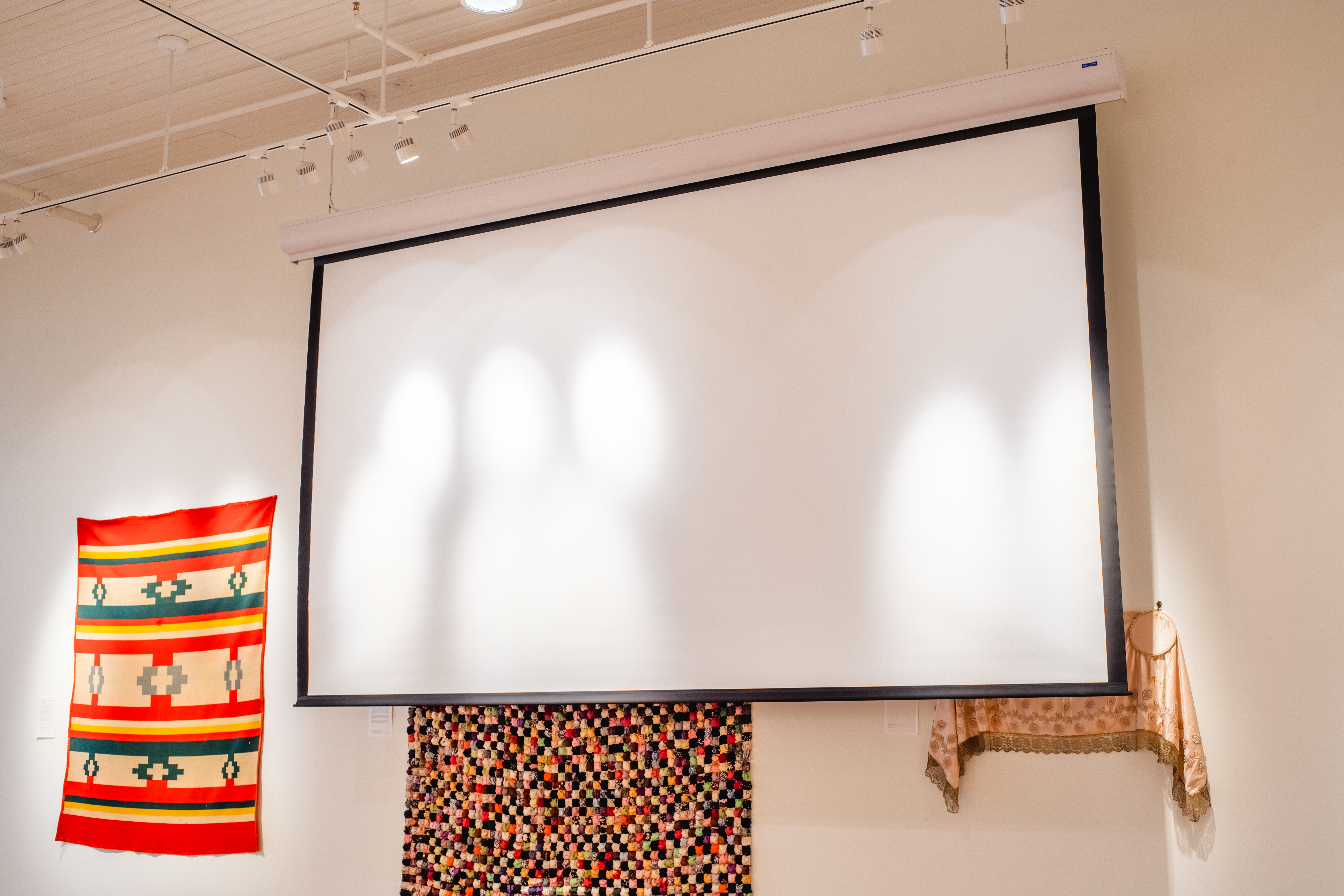 projector screen